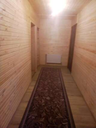 Гостевой дом Guest House Ivanna Яремче Двухместный номер с 1 кроватью и общим туалетом-2