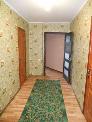 Гостевой дом Guest House Ivanna Яремче Двухместный номер с 1 кроватью и видом на горы-4